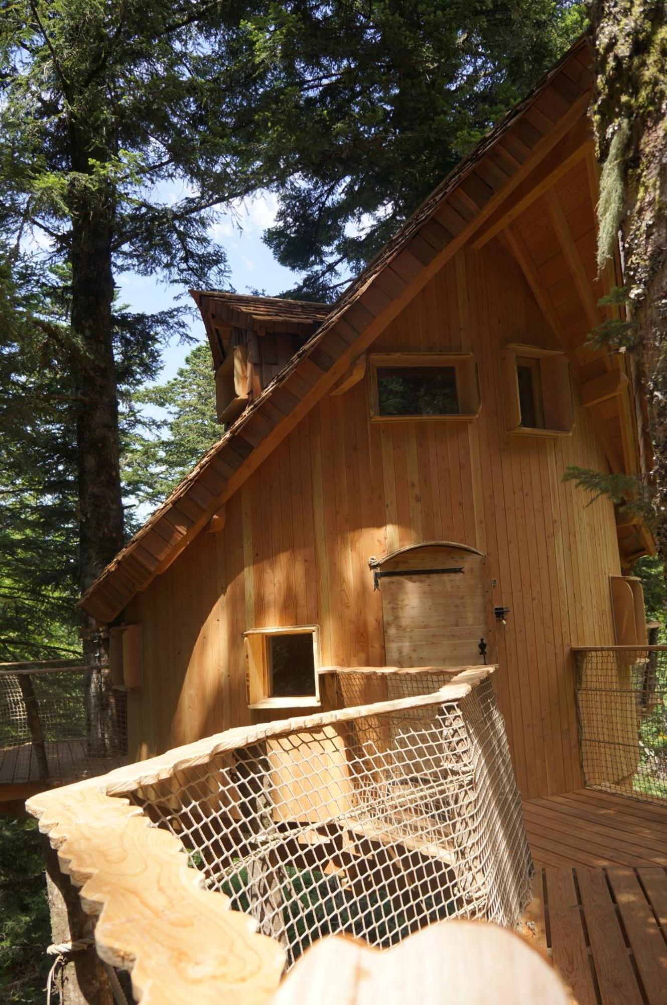 Cabanes Des Volcans La Tour-dʼAuvergne Habitación foto