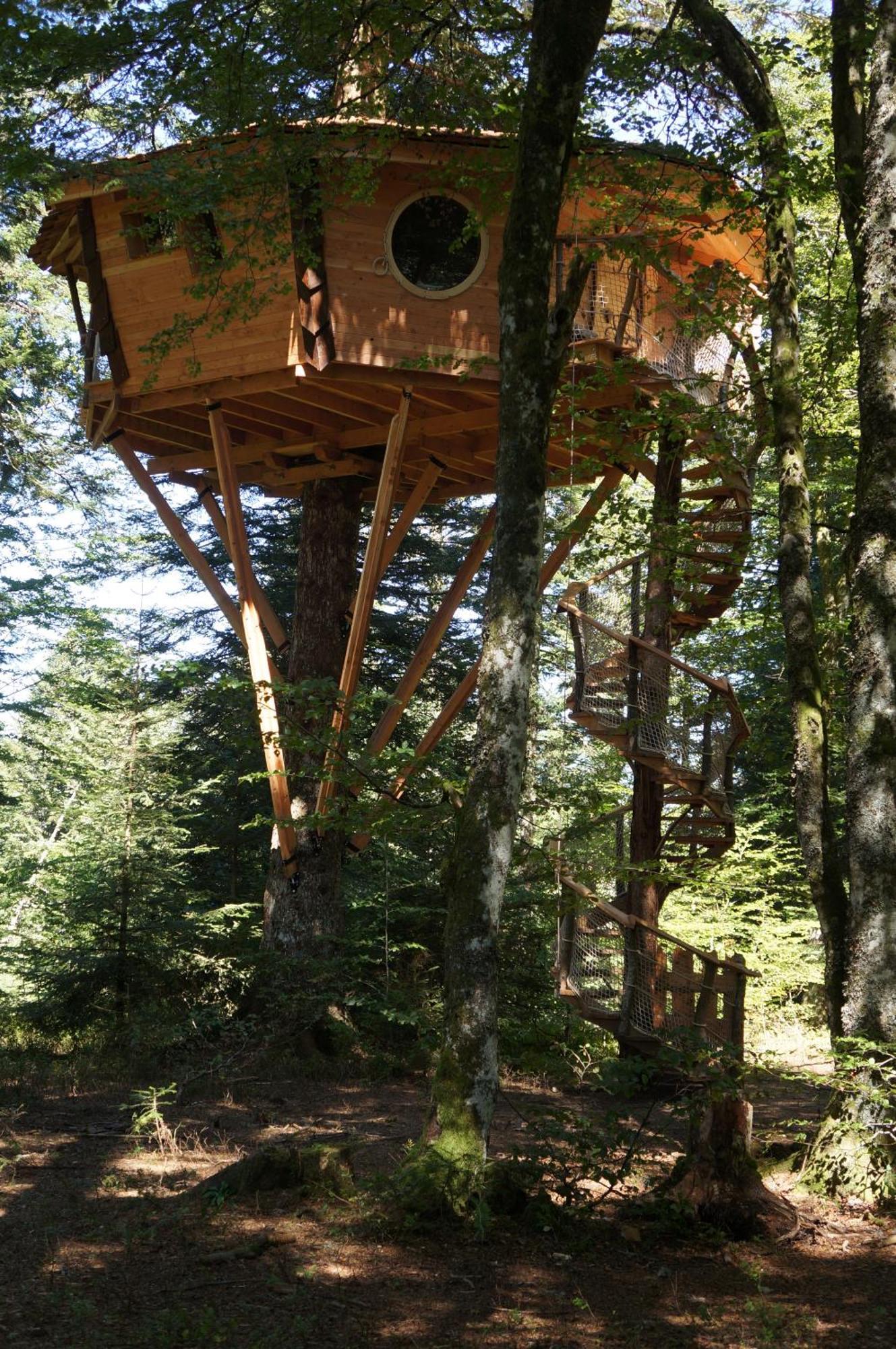 Cabanes Des Volcans La Tour-dʼAuvergne Habitación foto